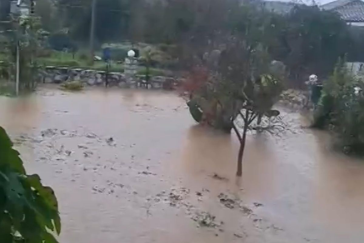 Κακοκαιρία Byron: Εγκλωβίστηκαν κάτοικοι στη Λακωνία & αποκλείστηκαν ολόκληρα χωριά