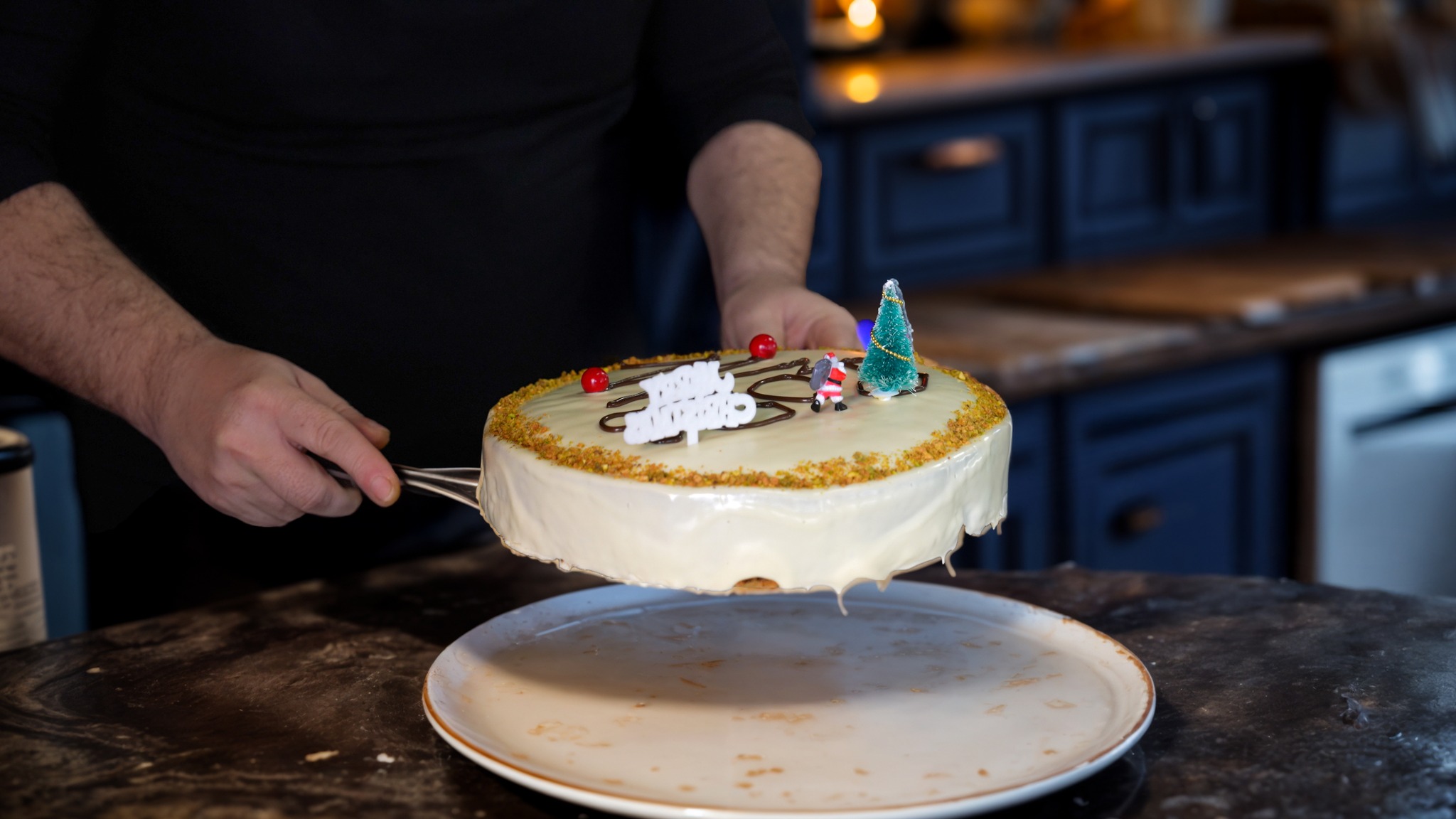 Η καλύτερη συνταγή για βασιλόπιτα με γλάσο για το 2026