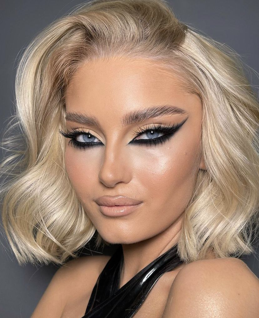 κυματιστά-μαλλιά-με-όγκο-σε-καρέ-