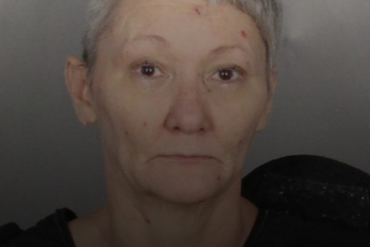 Η Μαριονέτα του Σατανά: Γυναίκα σκότωσε την γειτόνισσα της και ήπιε το αίμα της