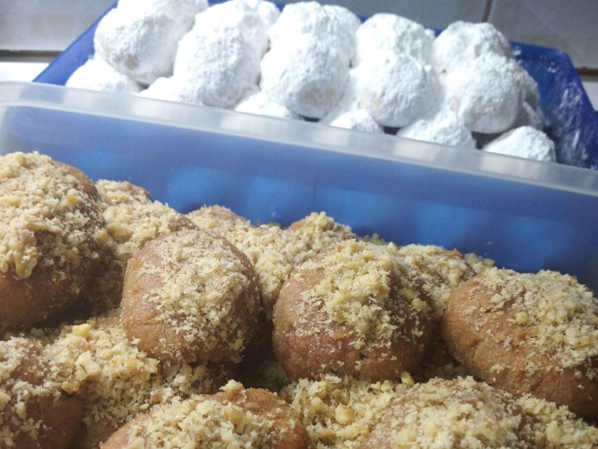 Μεγάλη προσοχή τις γιορτές: Τα μελομακάρονα και οι κουραμπιέδες κρύβουν ένα σοβαρό κίνδυνο που μπορεί να μας στείλει στο νοσοκομείο