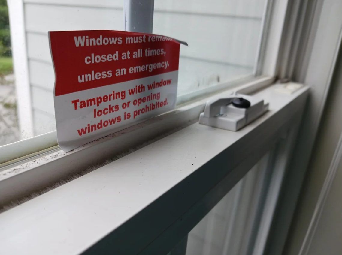 παράθυρο- παράθυρο-