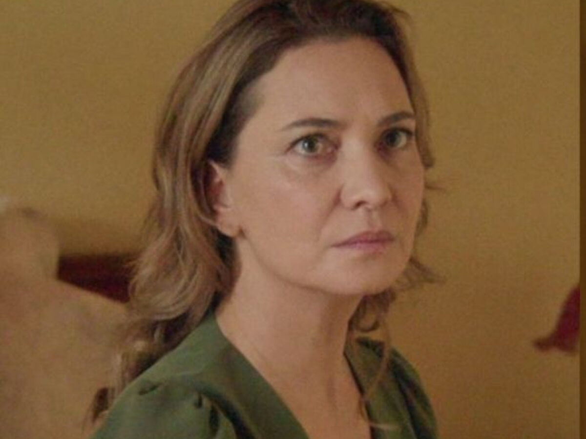 Να μ αγαπάς: Η Άννα λέει όλη την αλήθεια στην Ζωή και ξεσπά πόλεμος