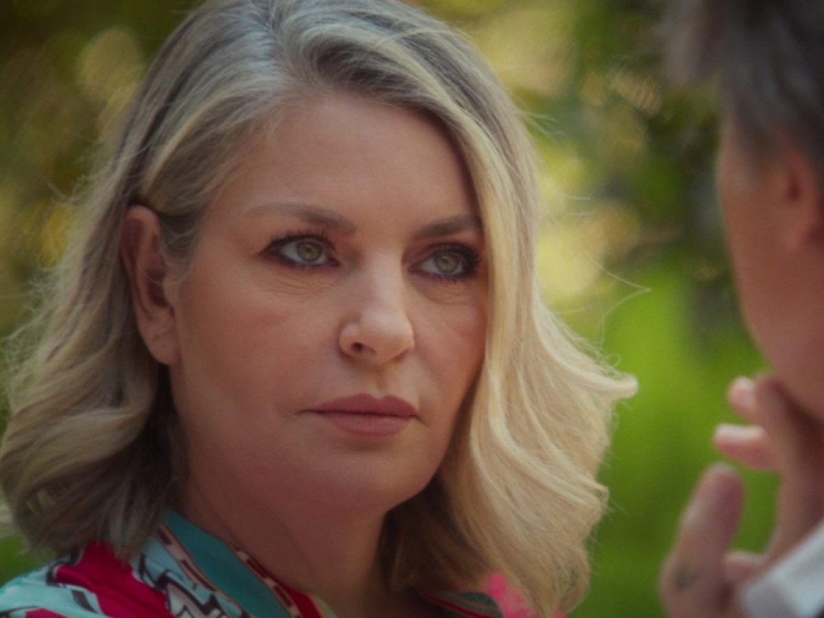 Να μ αγαπάς: Η Σοφία κάνει την μεγάλη αποκάλυψη «Θεόφιλε η Εβίτα δεν είναι κόρη σου»