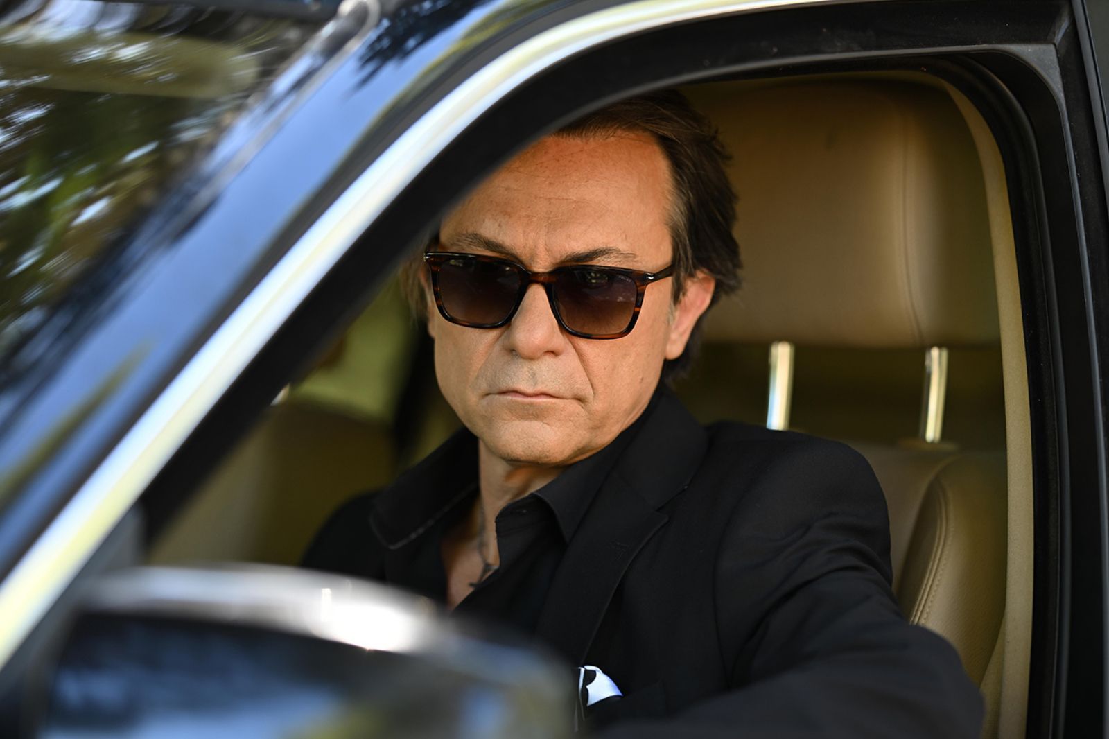 να μ αγαπας