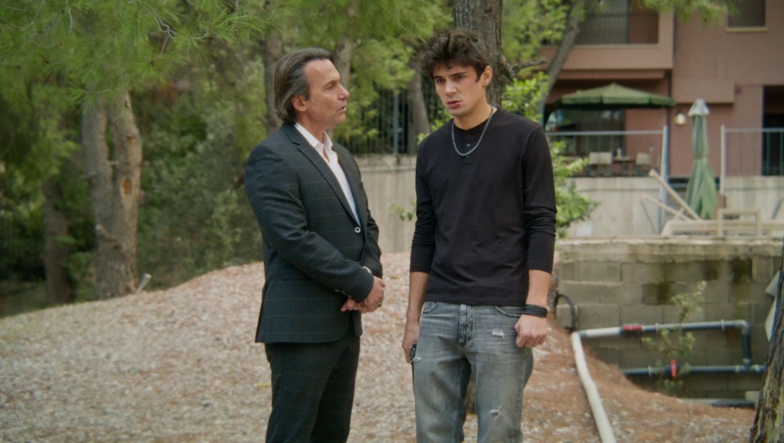 Να μ' αγαπάς-Άγγελος-Λευτέρης