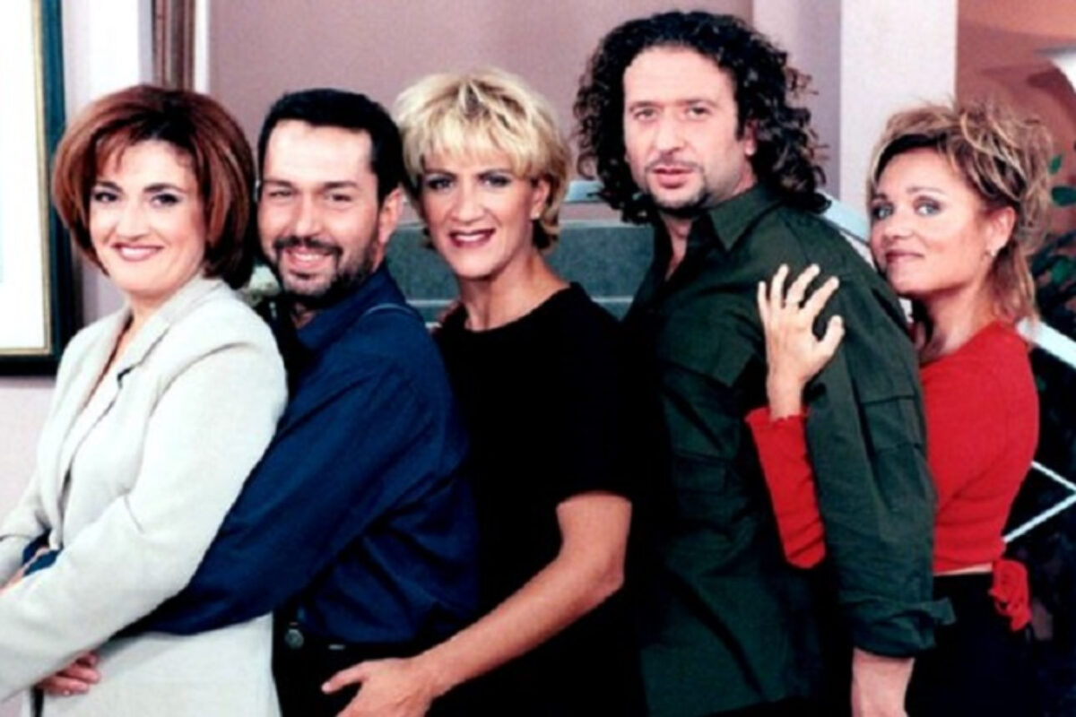 Εγκλήματα-σειρά-