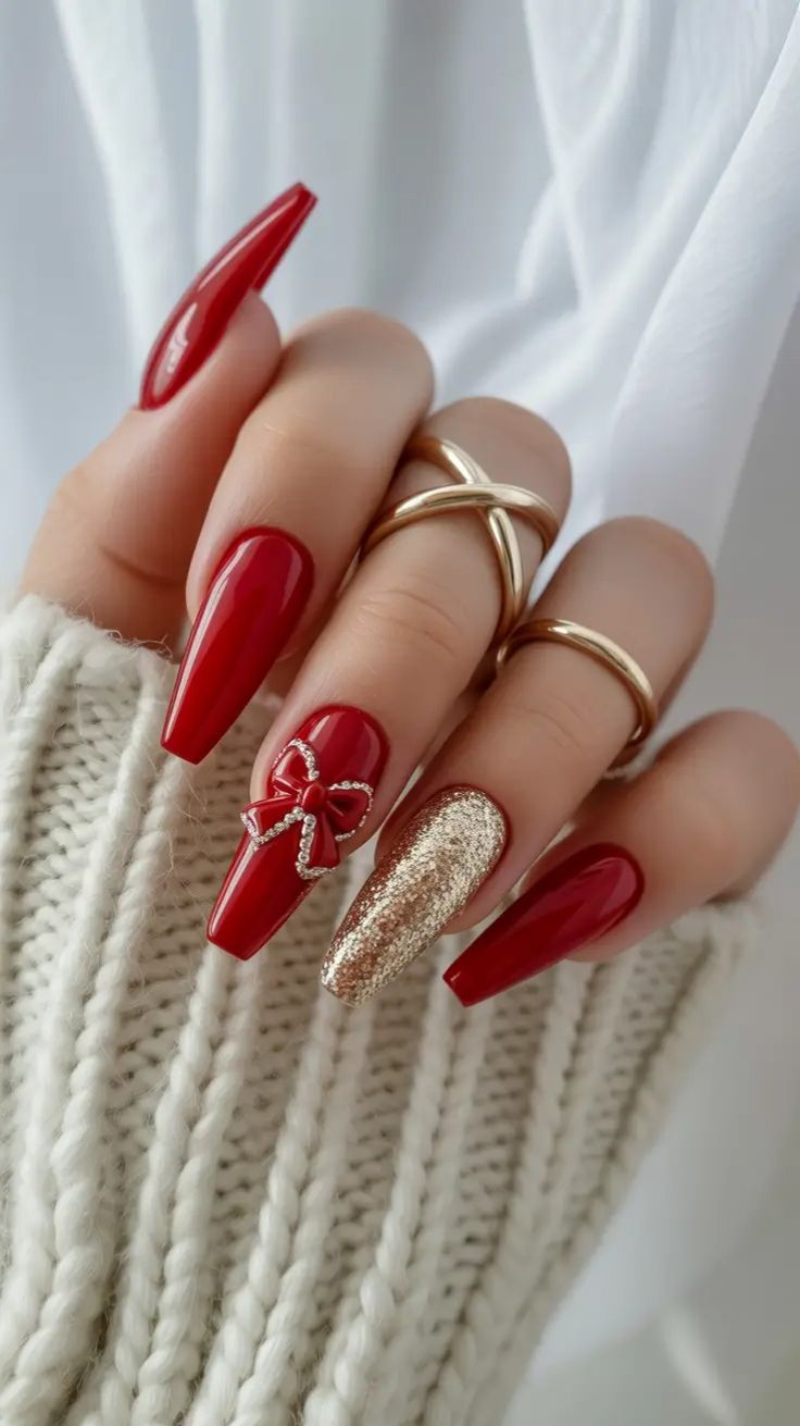 κόκκινα-νύχια-με-φιογκάκια-