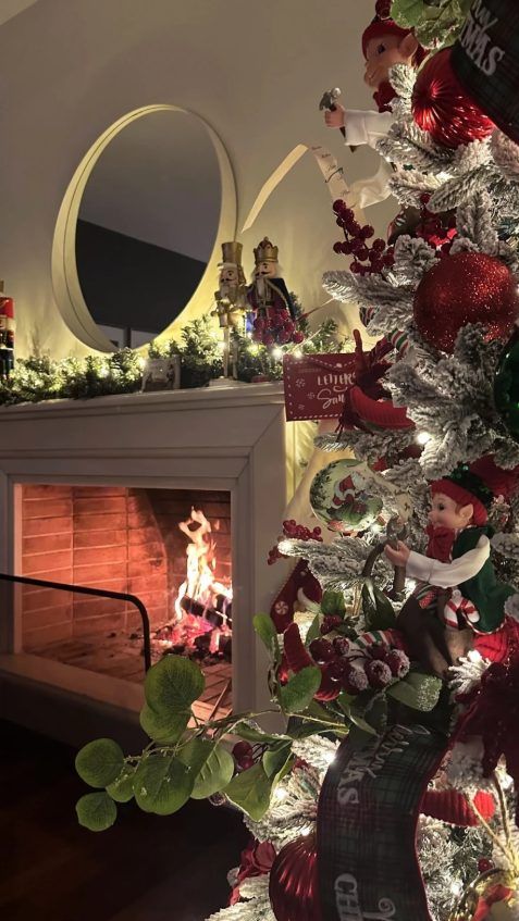 Ο παραμυθένιος Χριστουγεννιάτικος στολισμός της Βίκυς Καγιά θα δώσει έμπνευση σε κάθε μαμά