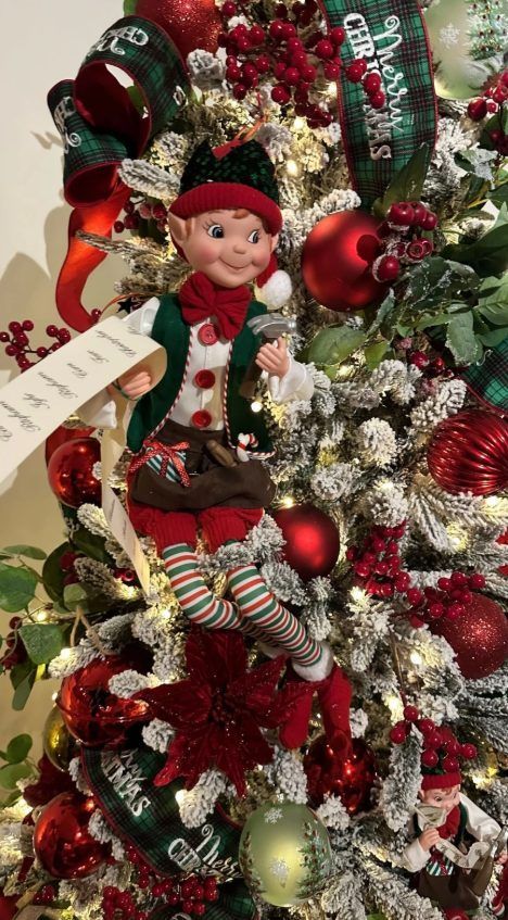 Ο παραμυθένιος Χριστουγεννιάτικος στολισμός της Βίκυς Καγιά θα δώσει έμπνευση σε κάθε μαμά