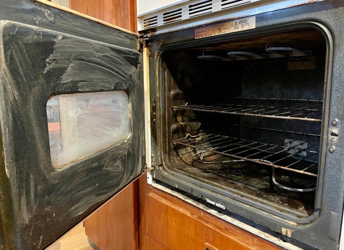 βρώμικος-φούρνος-