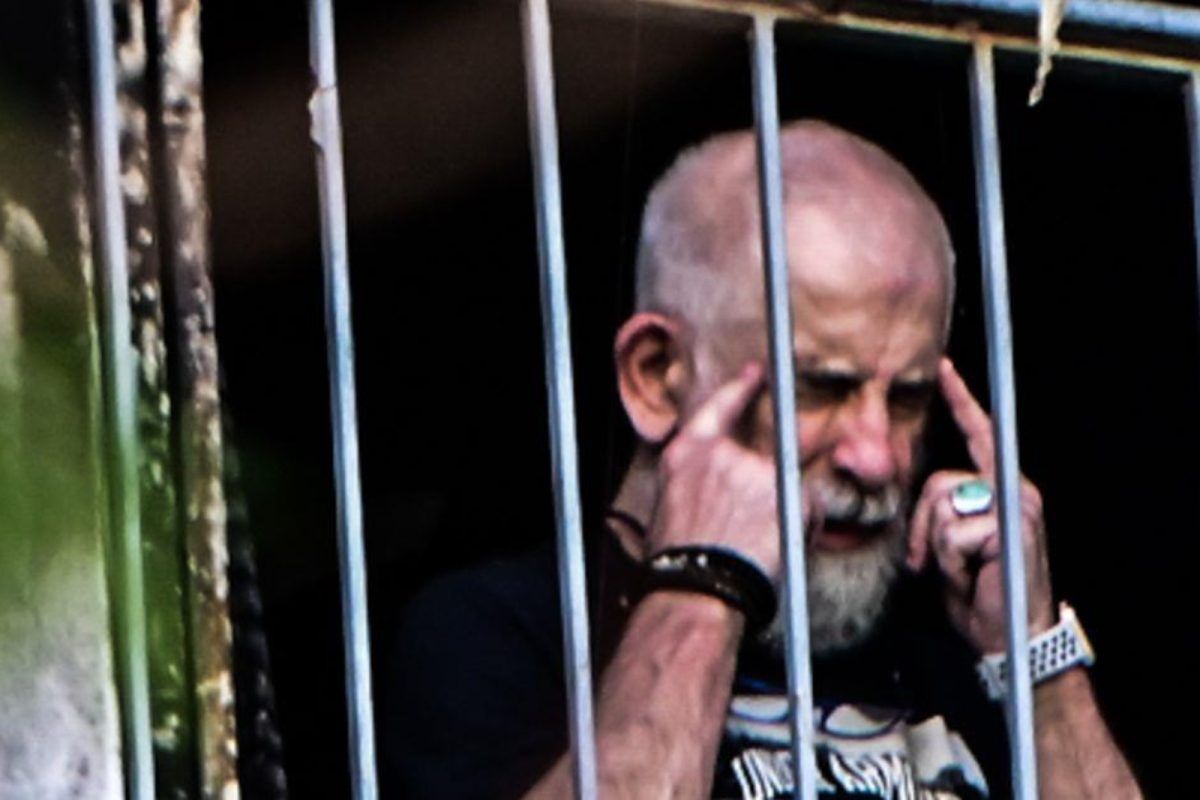 Σε απόγνωση ο Πέτρος Φιλιππίδης: «Είμαι έξι μήνες άστεγος κι έχω καταστραφεί οικονομικά»