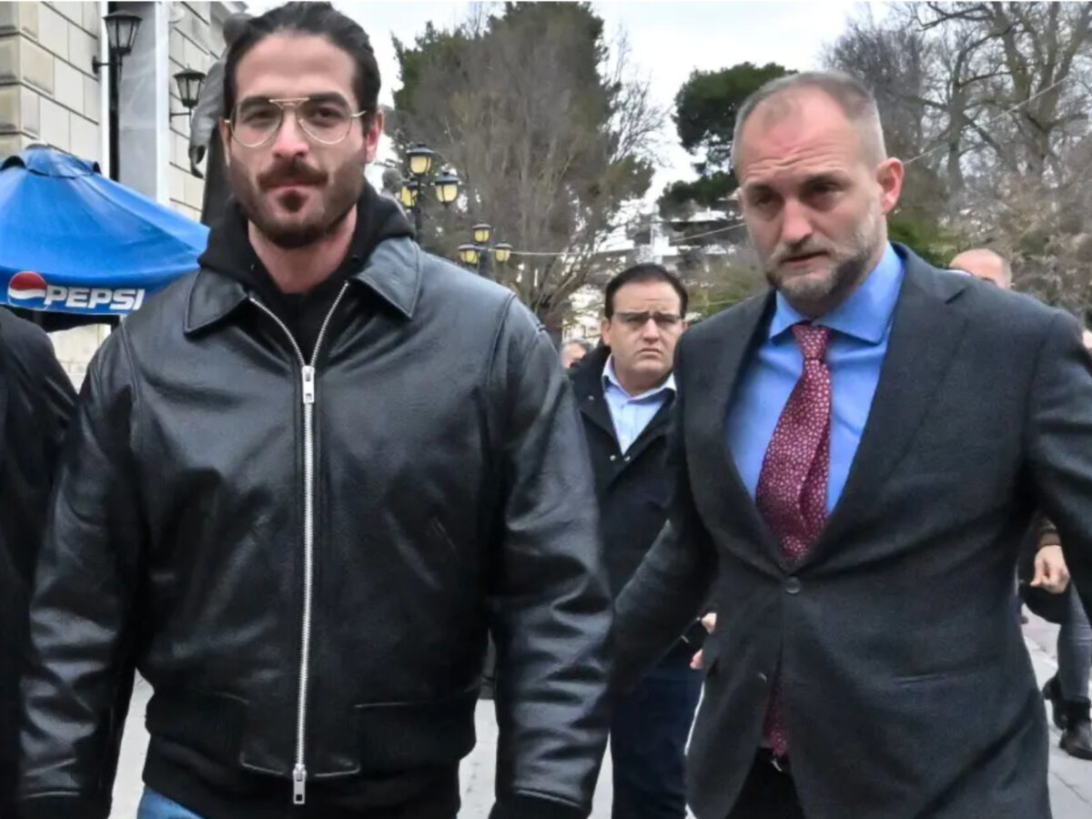 Στα δικαστήρια ο Άρης Μουγκοπέτρος: Ο Δικηγόρος του απαντά για πρώτη φορά στις καταγγελίες της πρώην συζύγου του (Βίντεο)