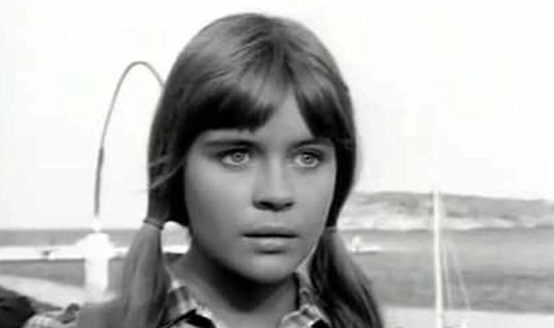 «Στάσου Μύγδαλα»: Πώς είναι στα 77 της χρόνια η καλλονή από την ταινία Κορίτσια στον Ήλιο