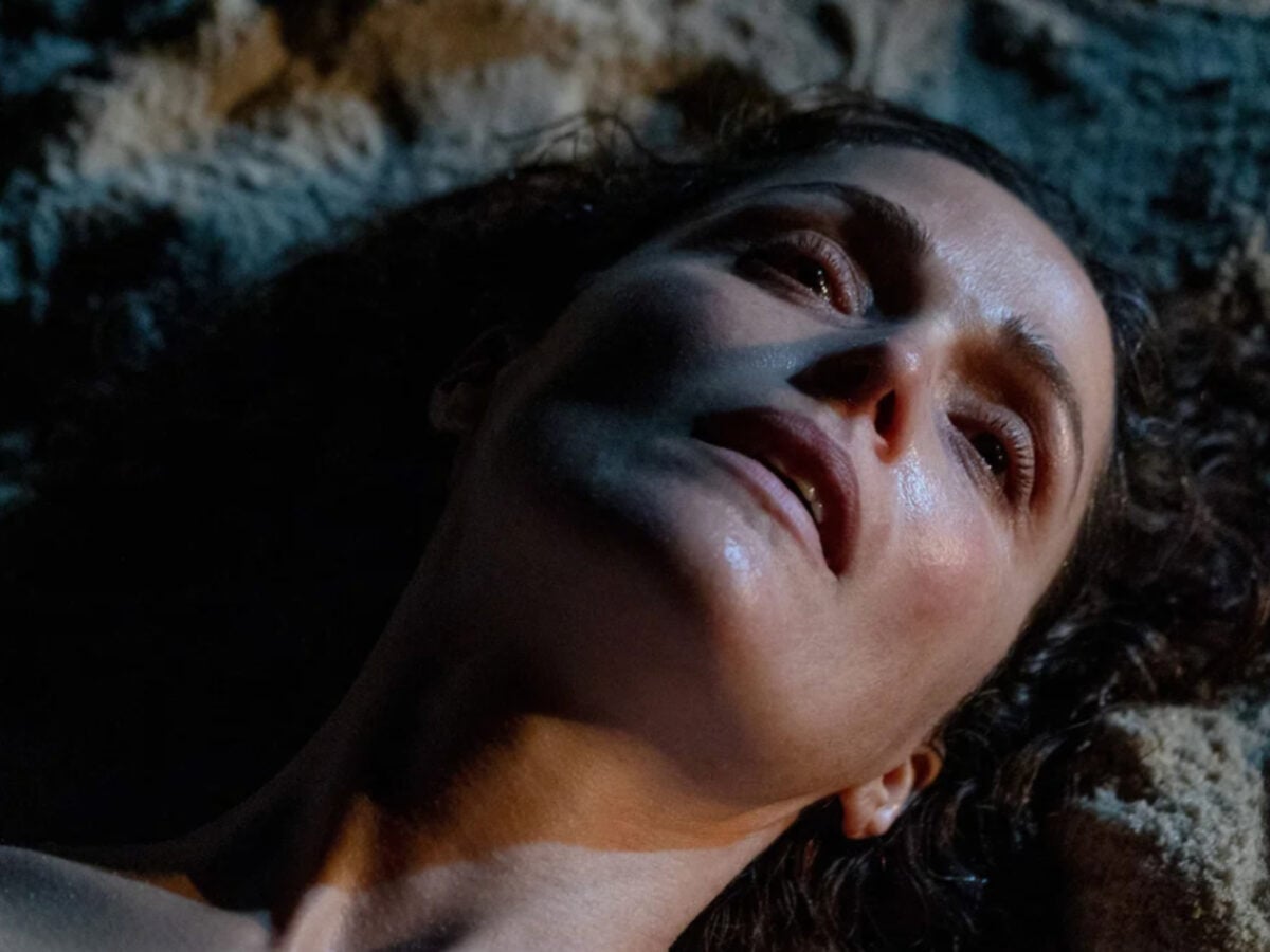 Η ταινία If I Had Legs I’d Kick You καταρρίπτει την Χριστουγεννιάτικη τελειότητα και μιλά όπως καμία άλλη για την μητρότητα