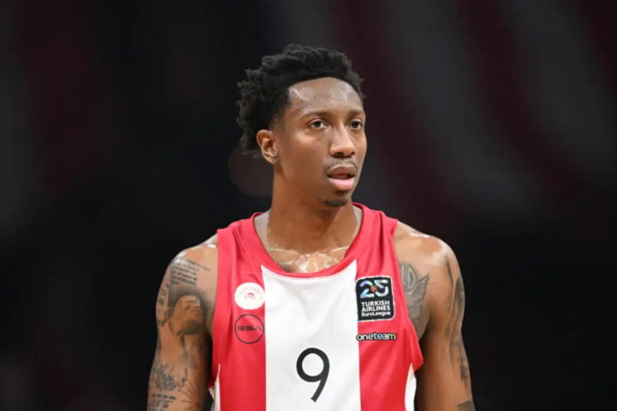 Τέλος κι επίσημα ο Σέιμπεν Λι από τον Ολυμπιακό