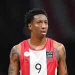 Τέλος κι επίσημα ο Σέιμπεν Λι από τον Ολυμπιακό