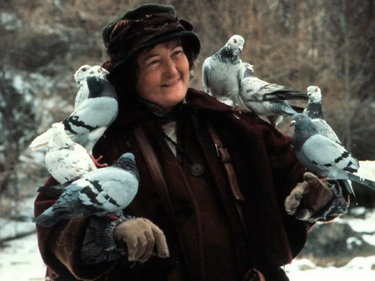 Η θρυλική Pigeon lady από την ταινία Μόνος στο σπίτι κρύβει μία τραγική ιστορια