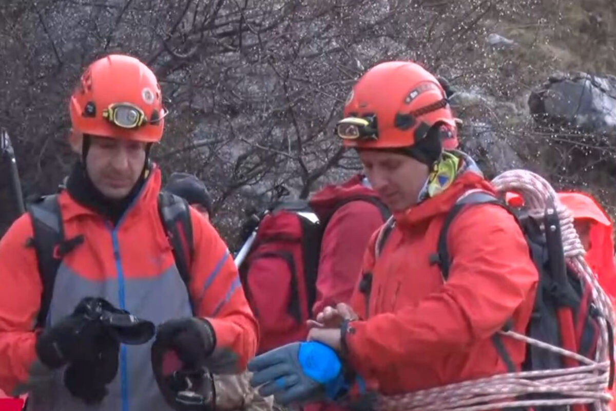 Τραγωδία στη Φωκίδα: Σχεδόν αγκαλιασμένοι εντοπίστηκαν οι 4 νεκροί ορειβάτες από τη χιονοστιβάδα