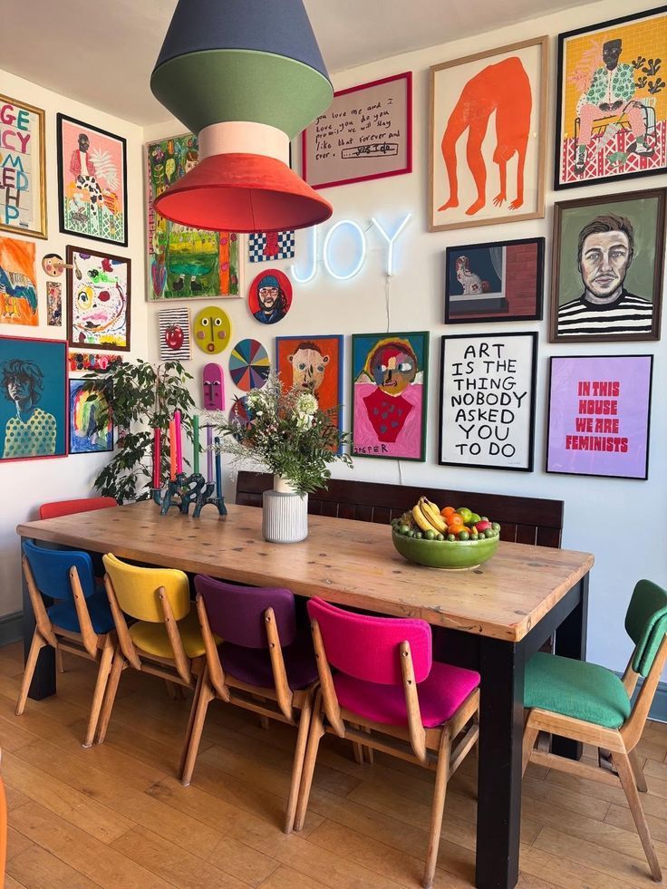 καδράκια-στη-τραπεζαρία-