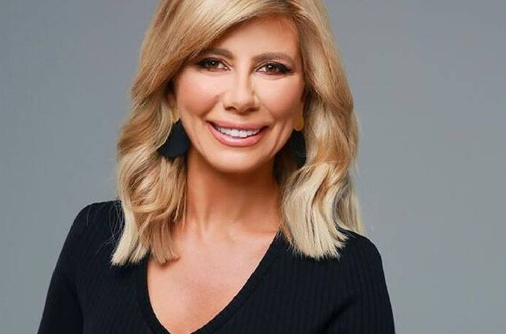 Ζήνα Κουτσελίνη: Στόλιζα το δέντρο και ο πατέρας μου μεθυσμένος μου το γκρέμιζε (βίντεο)