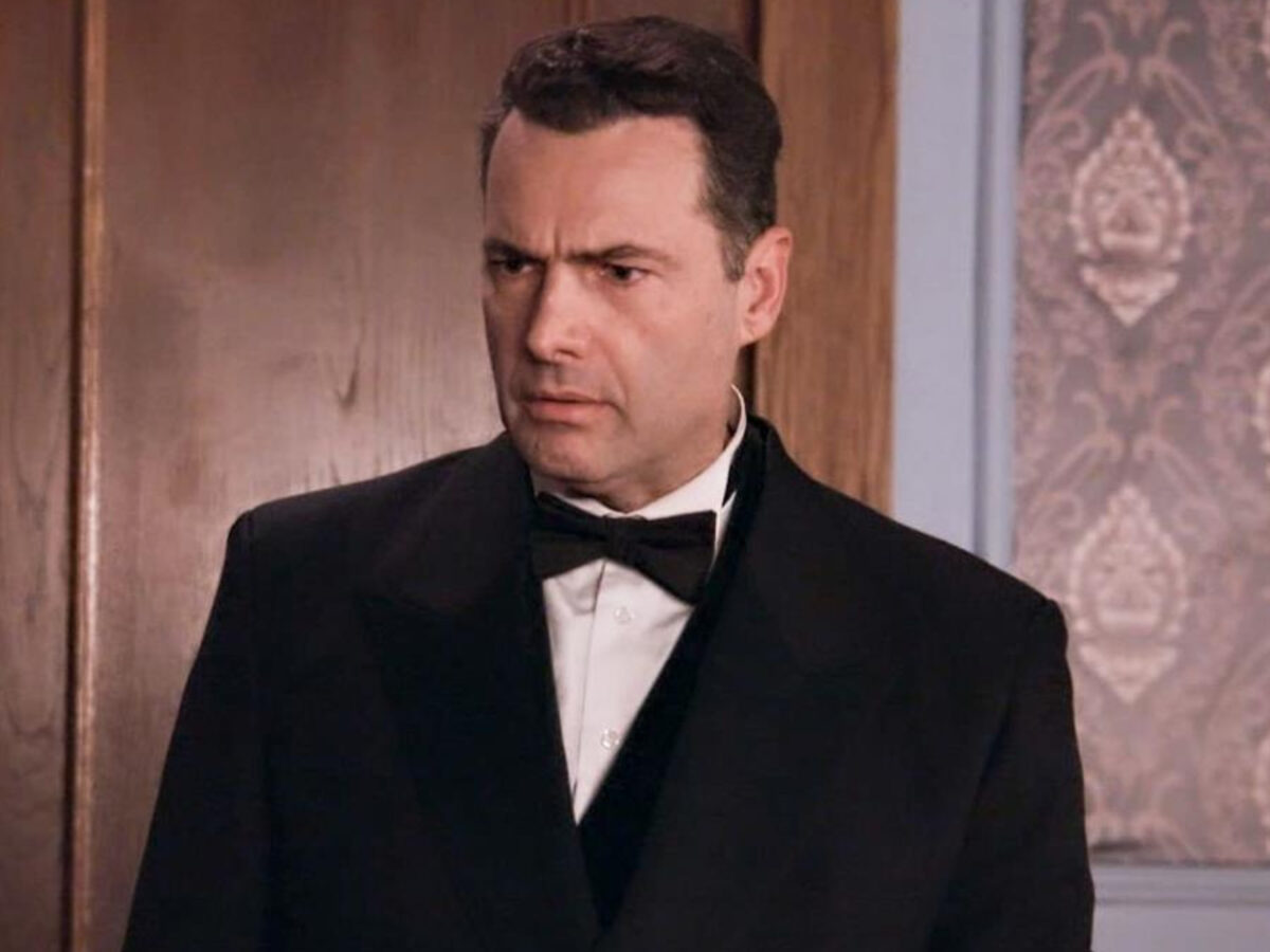 Grand Hotel: Ο Διονύσης πέφτει νεκρός από τα χέρια του Ρήγα