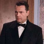 Grand Hotel: Ο Διονύσης πέφτει νεκρός από τα χέρια του Ρήγα