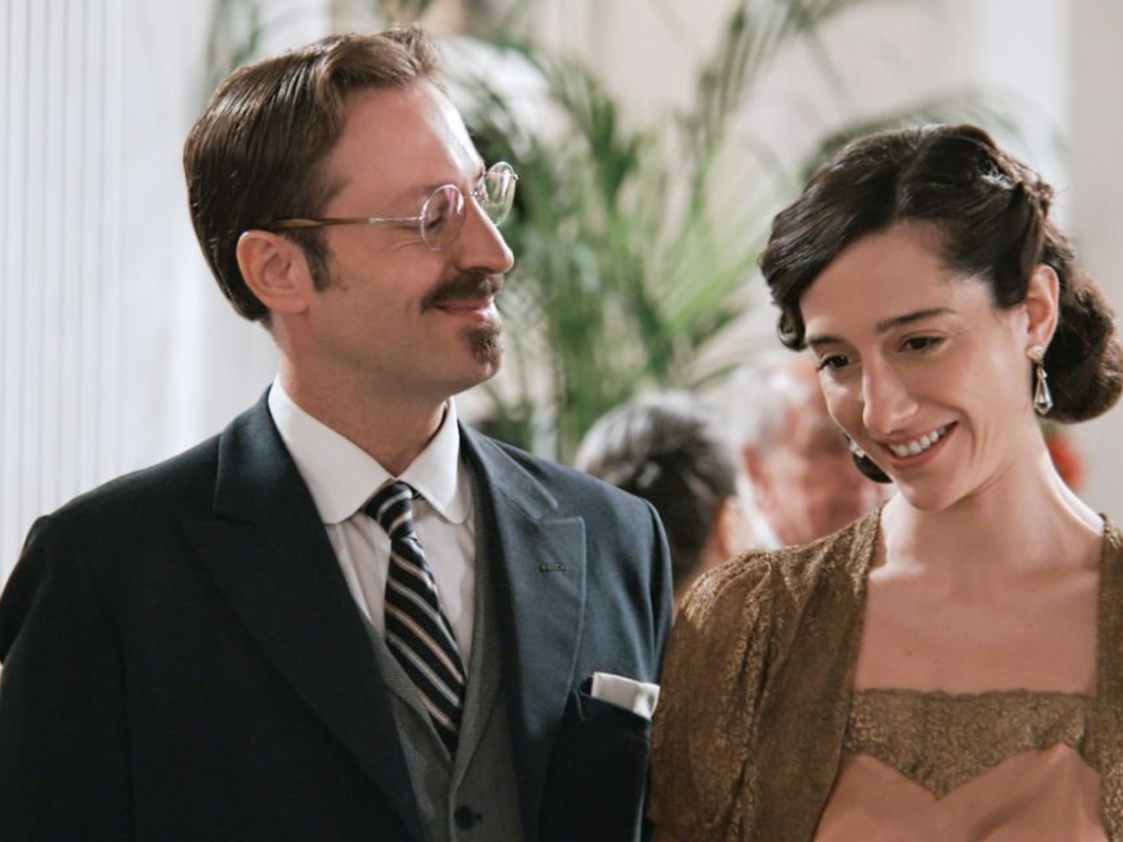 Grand hotel: Ο Πέτρος βασανίζει ανελέητα Σοφία και Αλέξανδρο