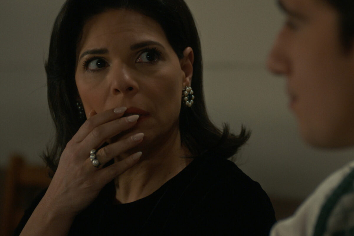 Porto Leone: Η Αλεξάνδρα εισβάλλει κρυφά στο σπίτι της και την πιάνει στα πράσα