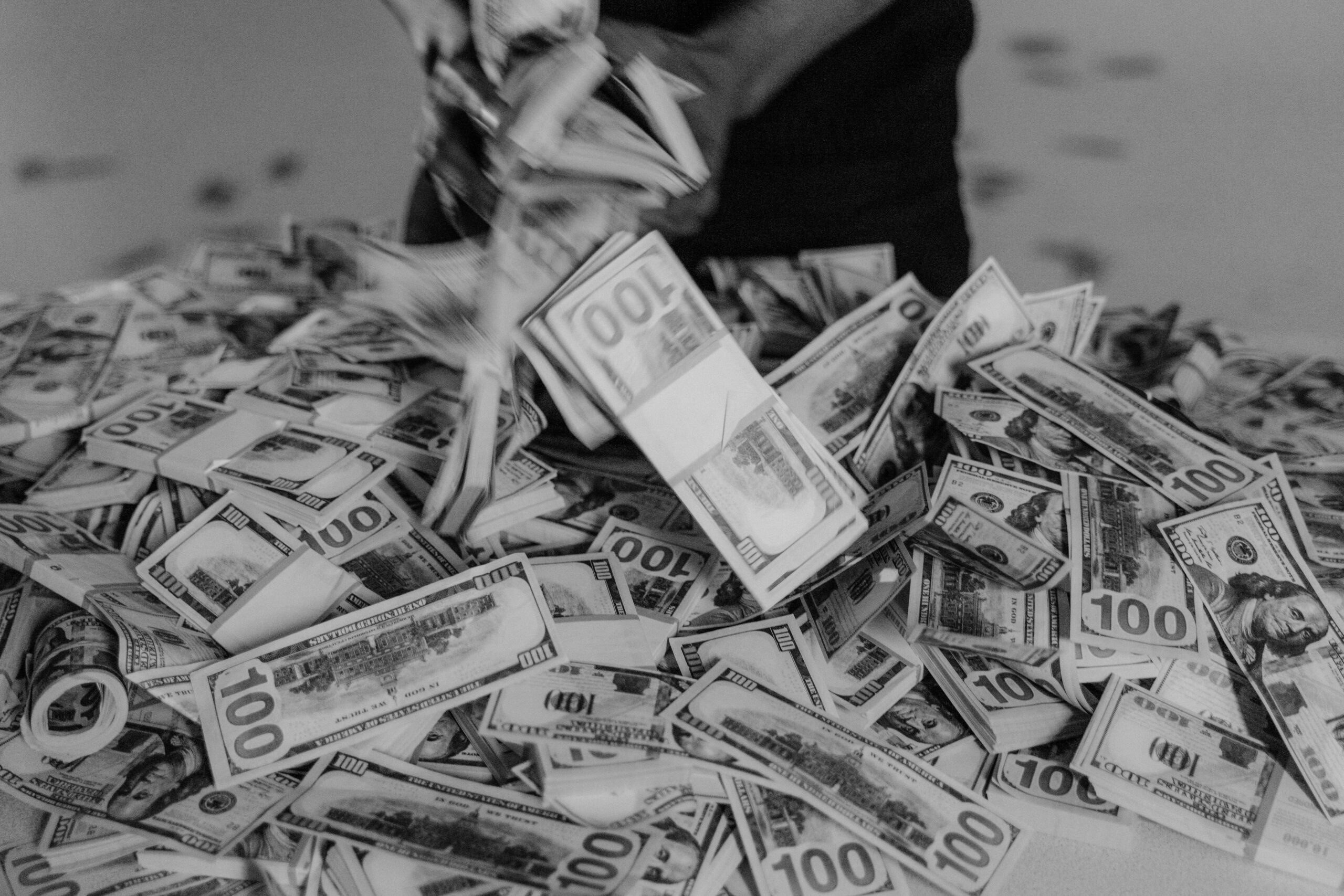 Αυτά τα 3 ζώδια θα έχουν πολλές απροσδόκητες οικονομικές ευκαιρίες το 2026