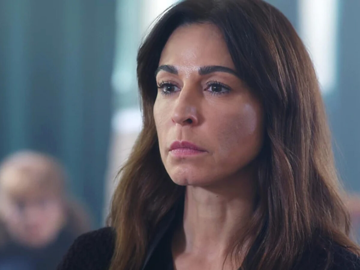 Άγιος έρωτας: Η Χριστίνα γίνεται μια άλλη και κάνει το μεγαλύτερο δώρο στην Αναστασία και τον Χάρη