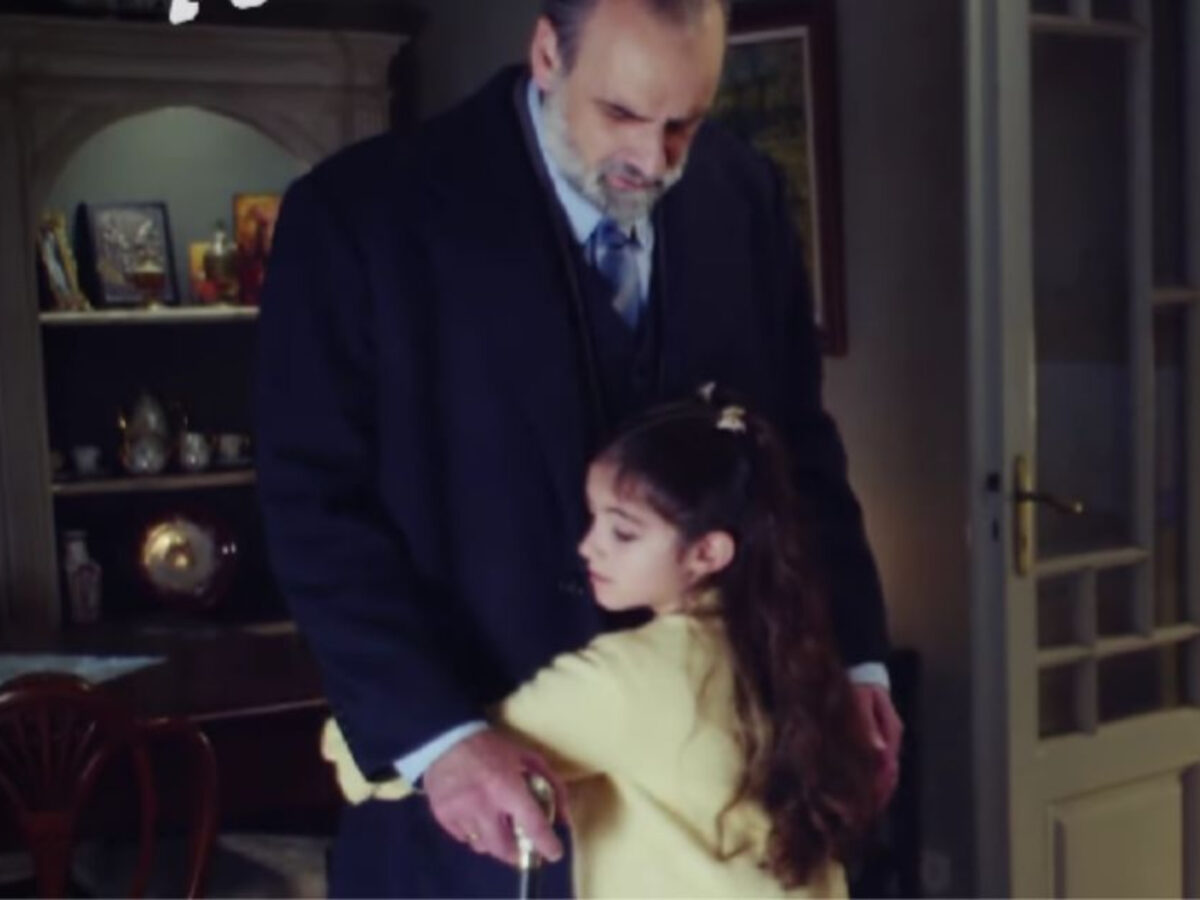 Άγιος Έρωτας: Ο Παύλος παίρνει την Ελευθερία από τα χέρια της Χλόης