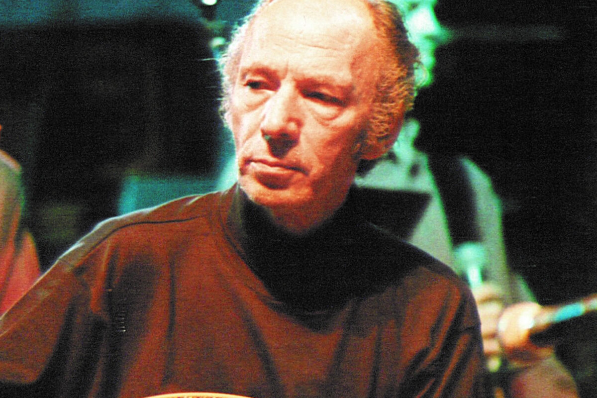 Άκης-Πάνου-