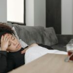 άρρωστη-γυναίκα-στο-κρεβάτι-