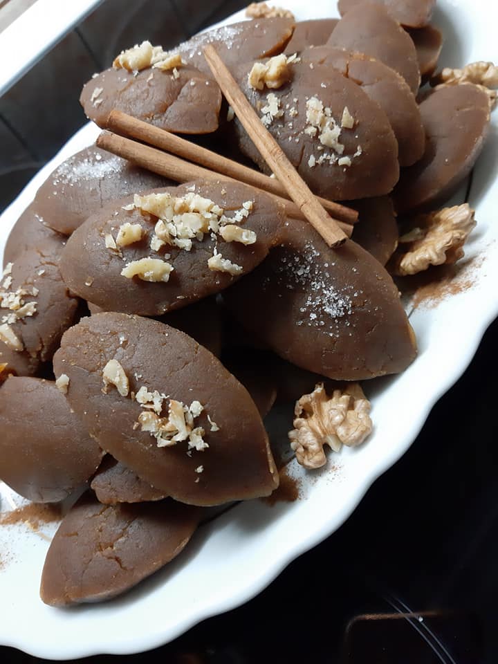 Χαλβάς από πετιμέζι για τη νηστεία