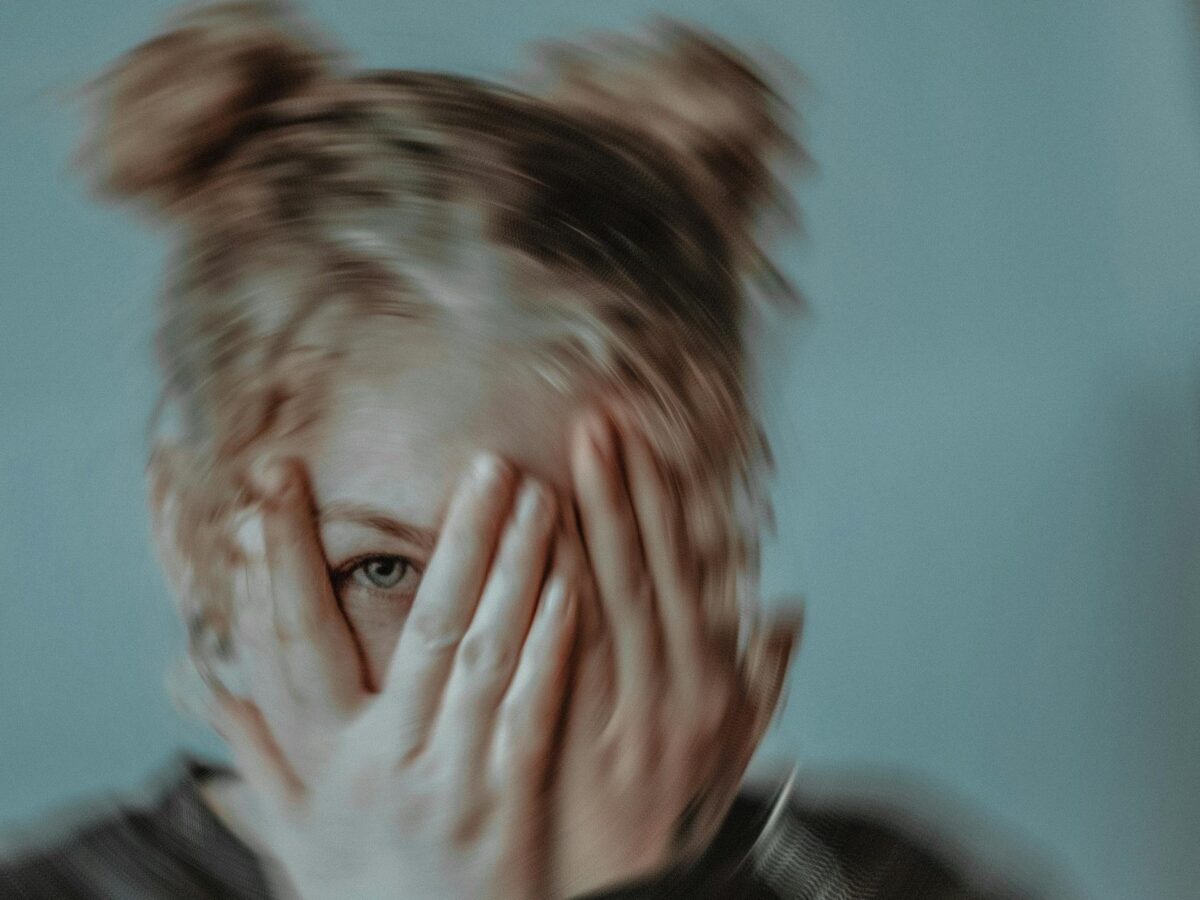 Χαμηλή πίεση: Τί είναι το φαινόμενο της οξείας υπότασης και με ποια προβλήματα υγείας συνδέεται