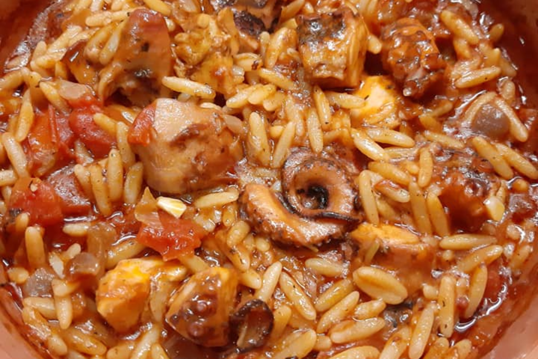 Χταποδάκι γιουβέτσι στο πήλινο για τη Καθαρά Δευτέρα