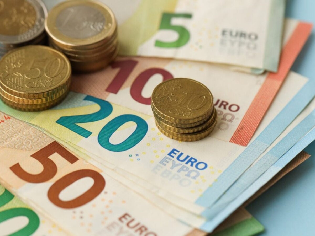 Εφάπαξ επίδομα 600 ευρώ για οικογένειες: Ποιοι το δικαιούνται πως θα το πάρουν