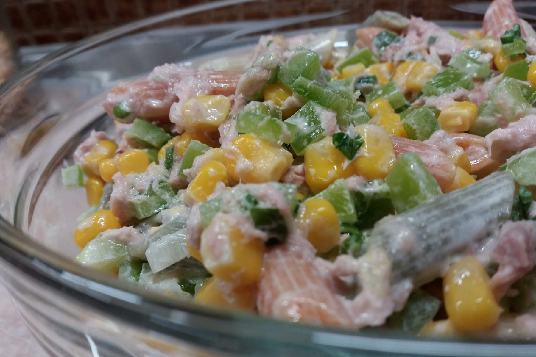 Εύκολη μακαρονοσαλάτα με τόνο και λαχανικά για βραδινό