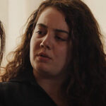 Η Γη της Ελιάς: Η Άννα φέρεται απάνθρωπα στην Δάφνη και την κάνει βούκινο σε όλη την Μάνη