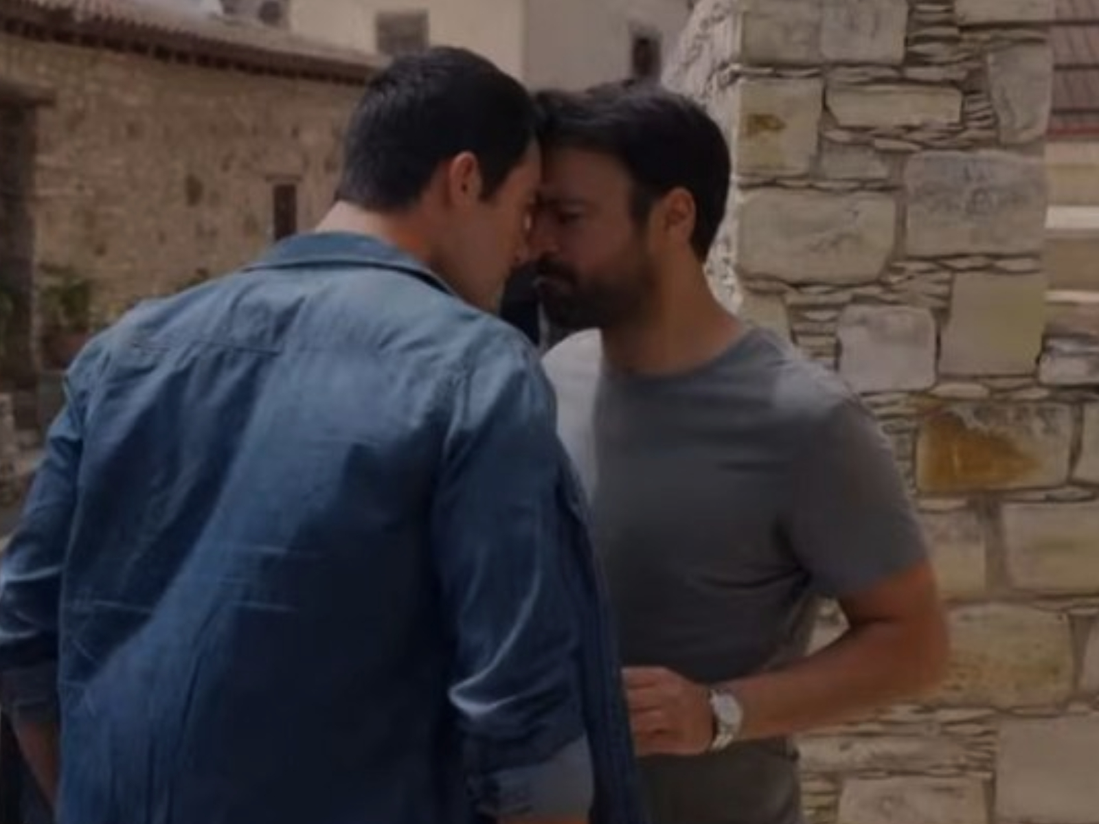 Η Γη της Ελιάς: Επιστρέφει μετά από χρόνια και του καταστρέφει την ζωή