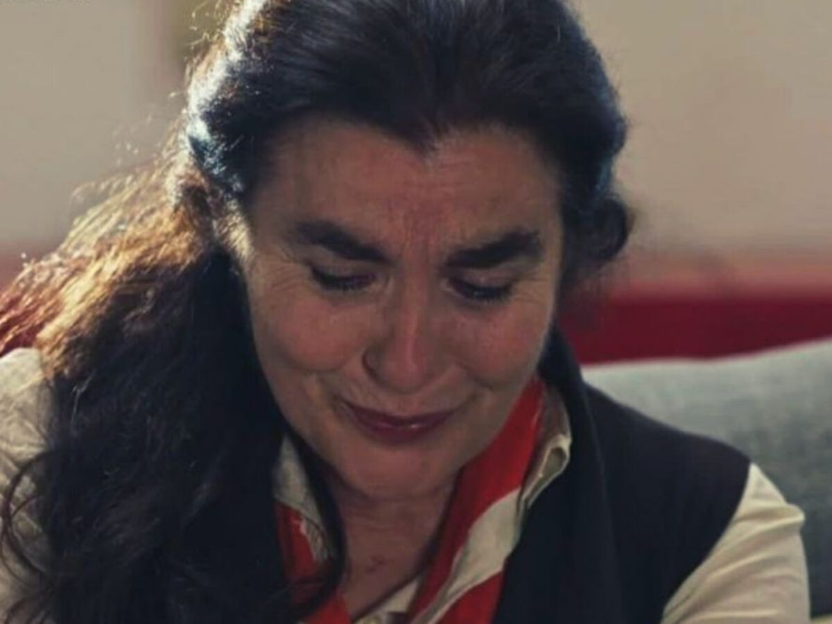 Η Γη της Ελιάς : Η Μαργαρίτα βρίσκει κρεμασμένο στον ελαιώνα πρωταγωνιστή της σειράς