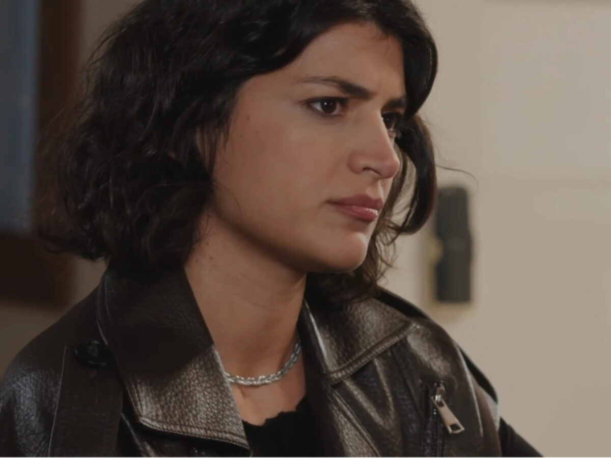 Η Γη της Ελιάς: Ο Μιχάλης εγκαταλείπει την Χριστιάνα κι εκείνη τον εκδικείται με τον χειρότερο τρόπο