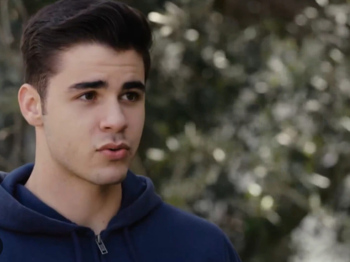 Η Γη της Ελιάς: Ο Παρασκευάς σώζει την Ασπασία την τελευταία στιγμή