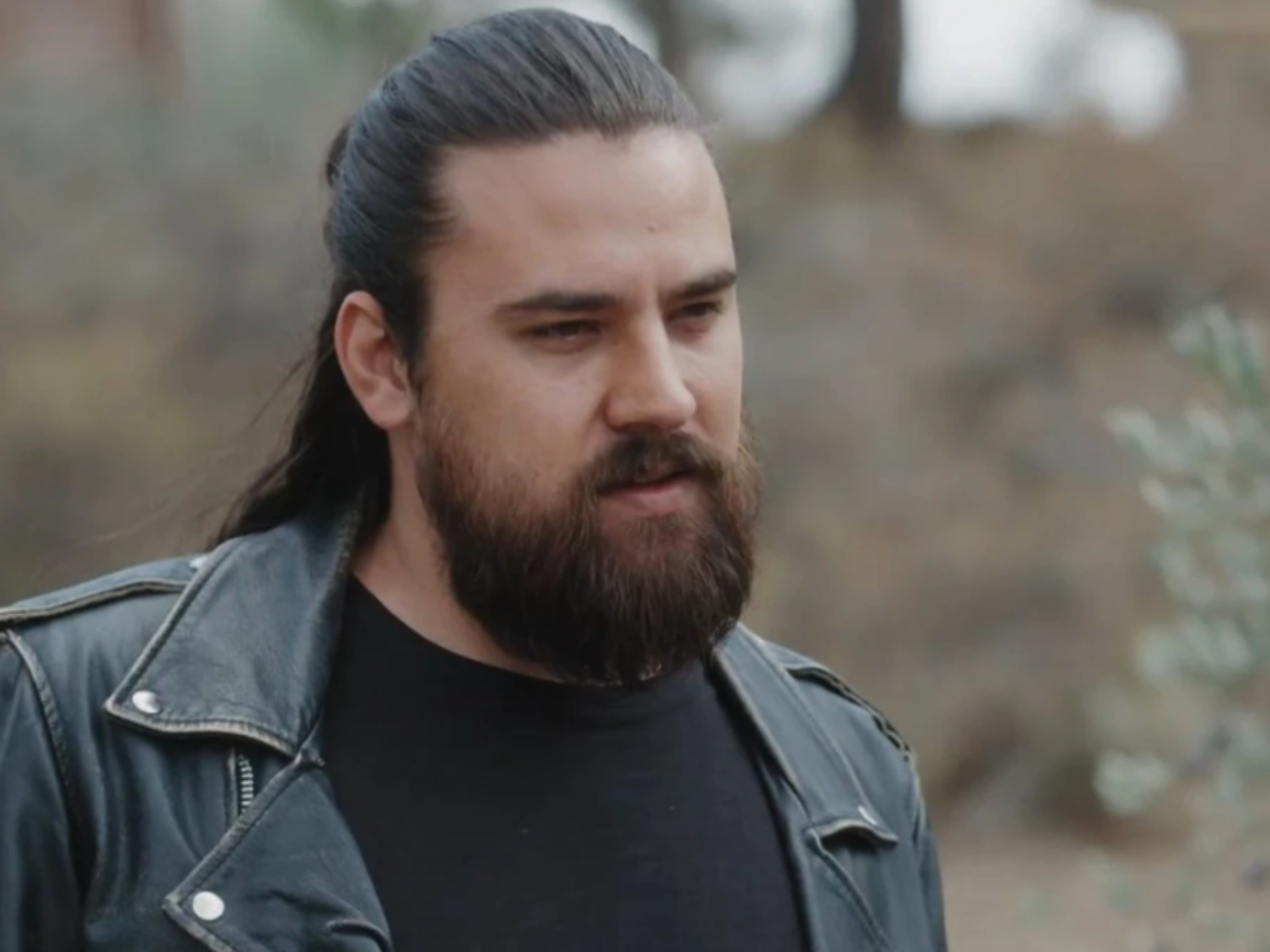 Η Γη της Ελιάς: Ο Παυλής βάφει τα χέρια του με αίμα