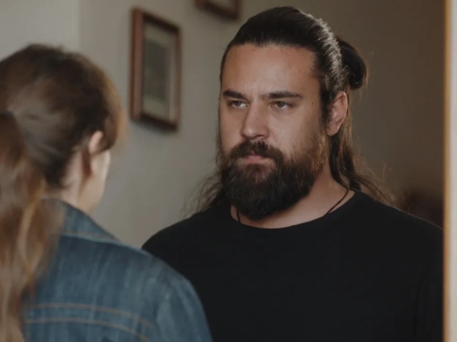 Η Γη της ελιάς-Παυλής Η Γη της ελιάς-Παυλής