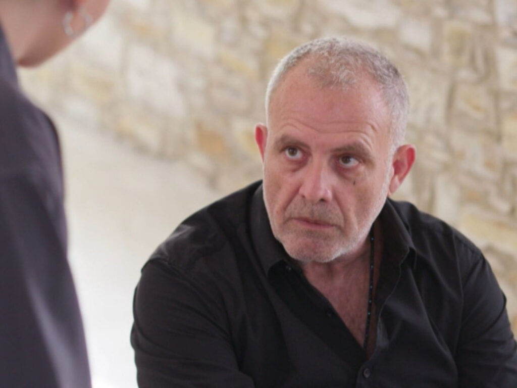 Η Γη της Ελιάς-Στάθης-