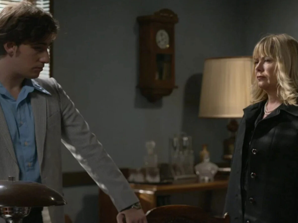 Ηλέκτρα: Ο Πέτρος καταστρέφει την ίδια του την μάνα και η Φιόνα παλεύει να σωθεί