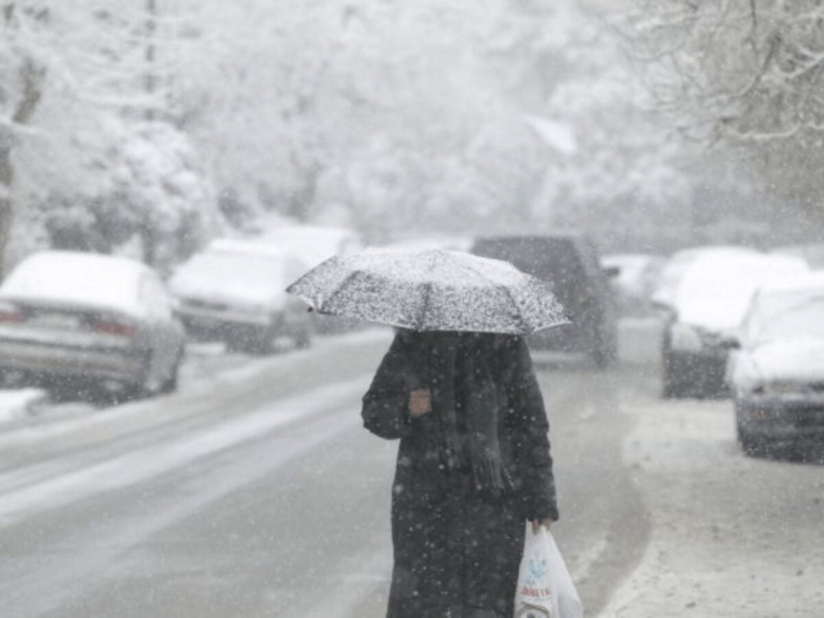 Καιρός: Ψυχρή εισβολή με παγετό και χιόνια - Ποιες περιοχές θα ντυθούν στα λευκά