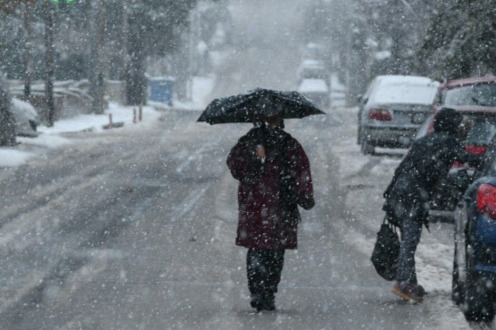 Καιρός Σάκης Αρναούτογλου: Κρύα μπάλα φέρνει χιόνια και βροχές σε όλη την χώρα από τη Κυριακή - Αναλυτική πρόγνωση